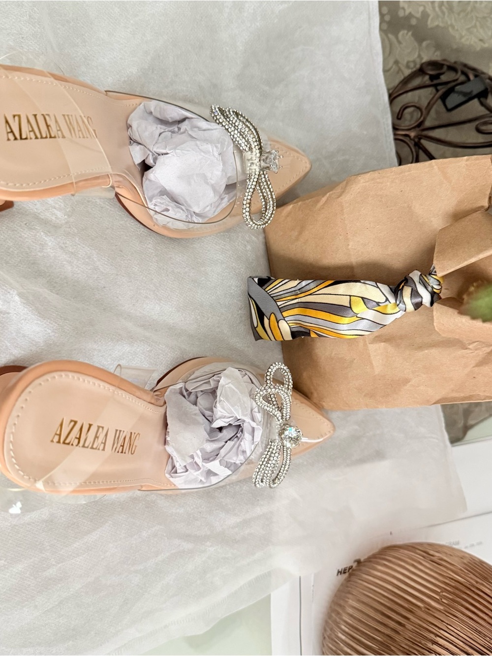 NEW Azalea Wang Blush Crystal Bow Clear Strap Mules. Includes dust covers - Picture 7 of 8